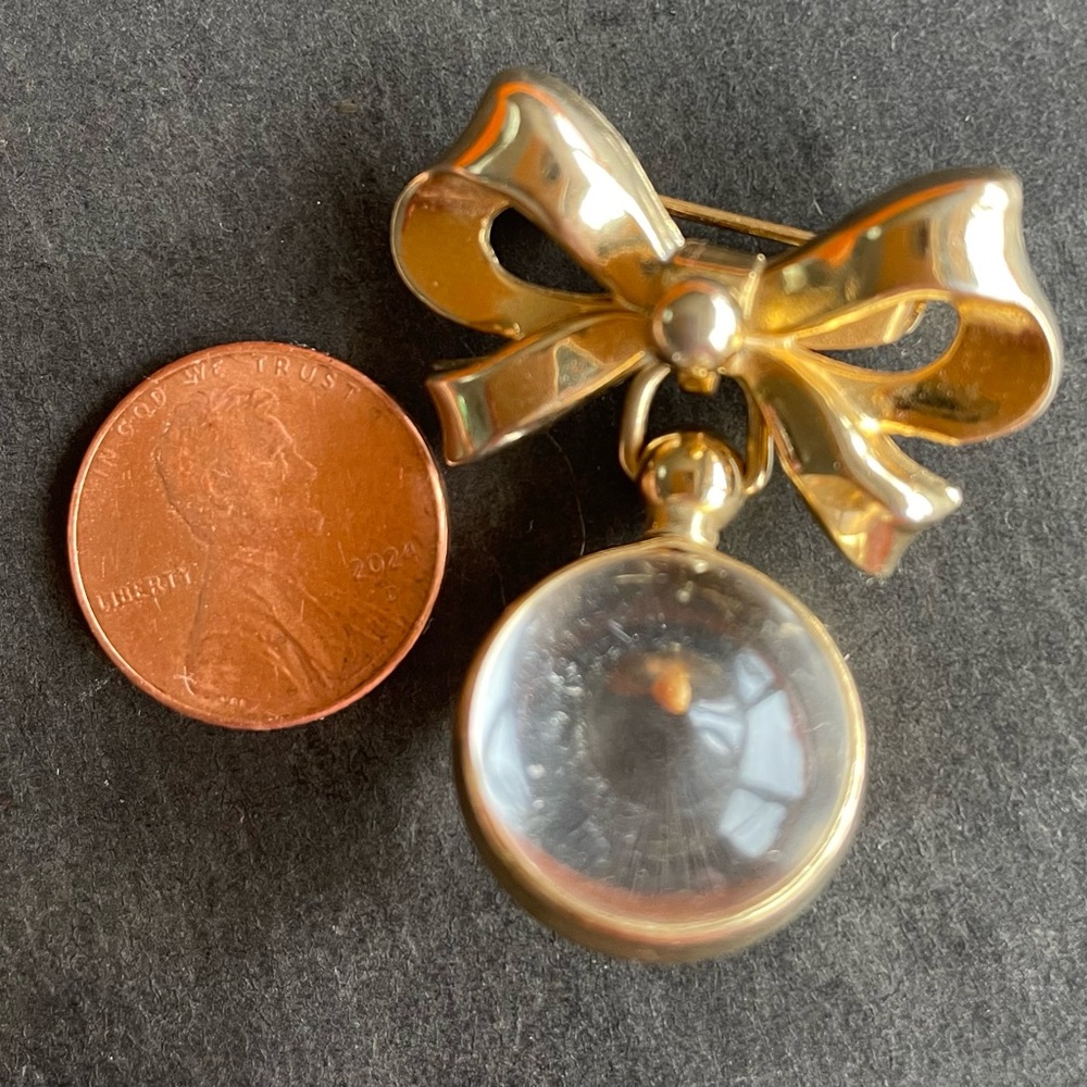 Vintage Gold Tone Coro Mustard Seed Bow Pendant - Picture 4 of 4